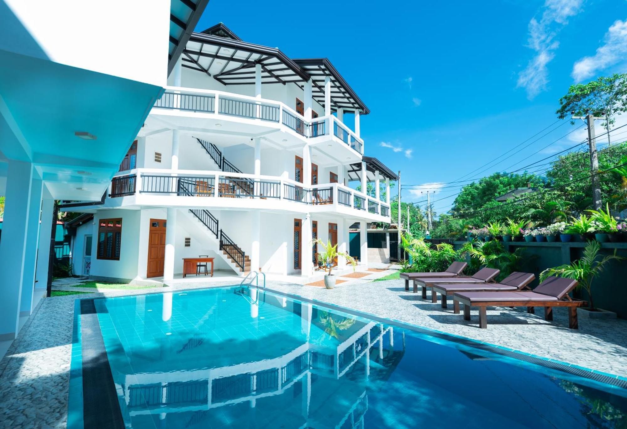 Teya Beach Hotel Ahangama Esterno foto